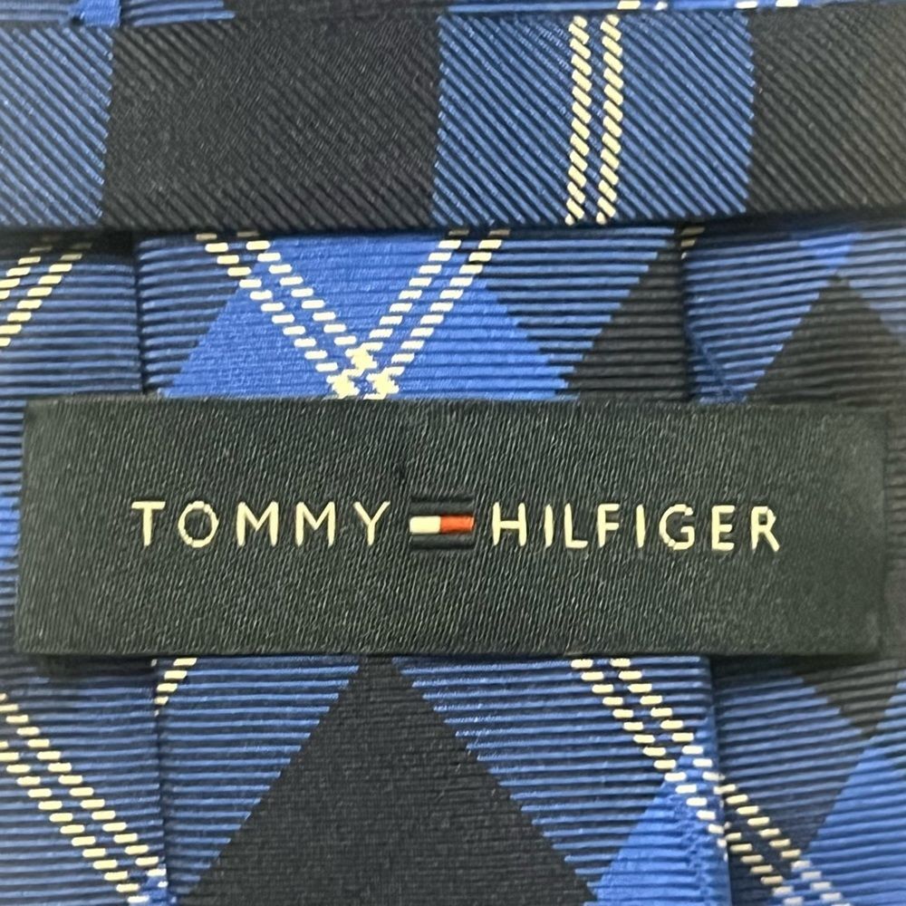 Tommy Hilfiger 100% Silk Tartan Plaid Designer Tie Blue Preppy Business Necktie - Picture 5 of 11